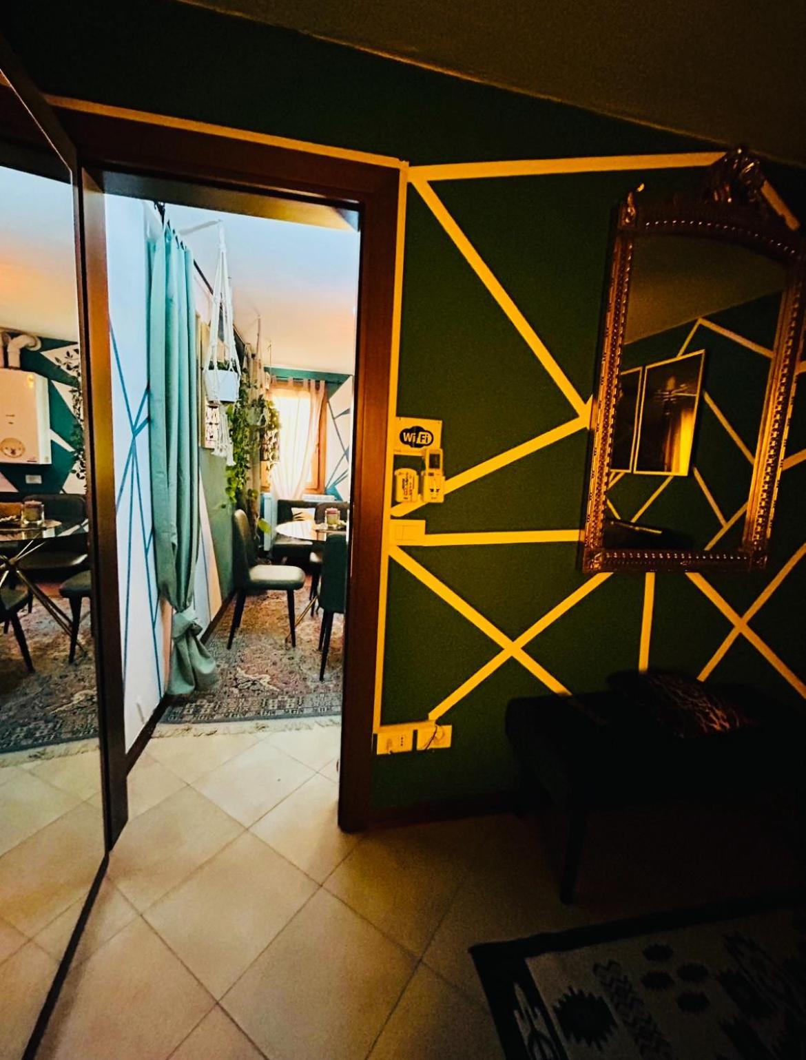 Family House Di Genny E Nicola Small Suite Кьоджа Экстерьер фото