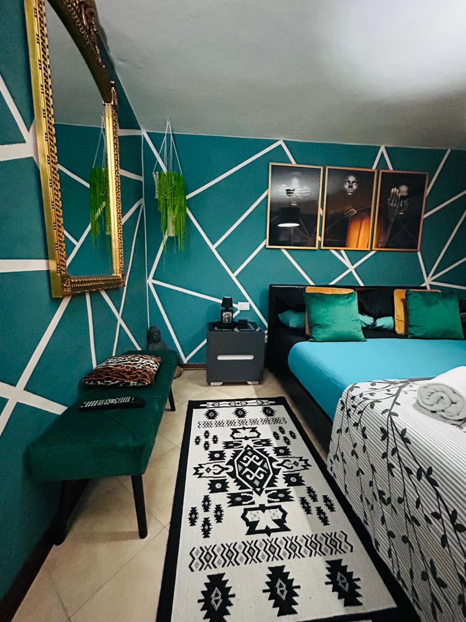 Family House Di Genny E Nicola Small Suite Кьоджа Экстерьер фото
